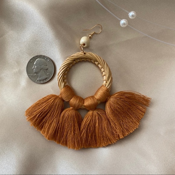 Wicker Rattan Tassels Woven Earrings - Picture 4 of 5